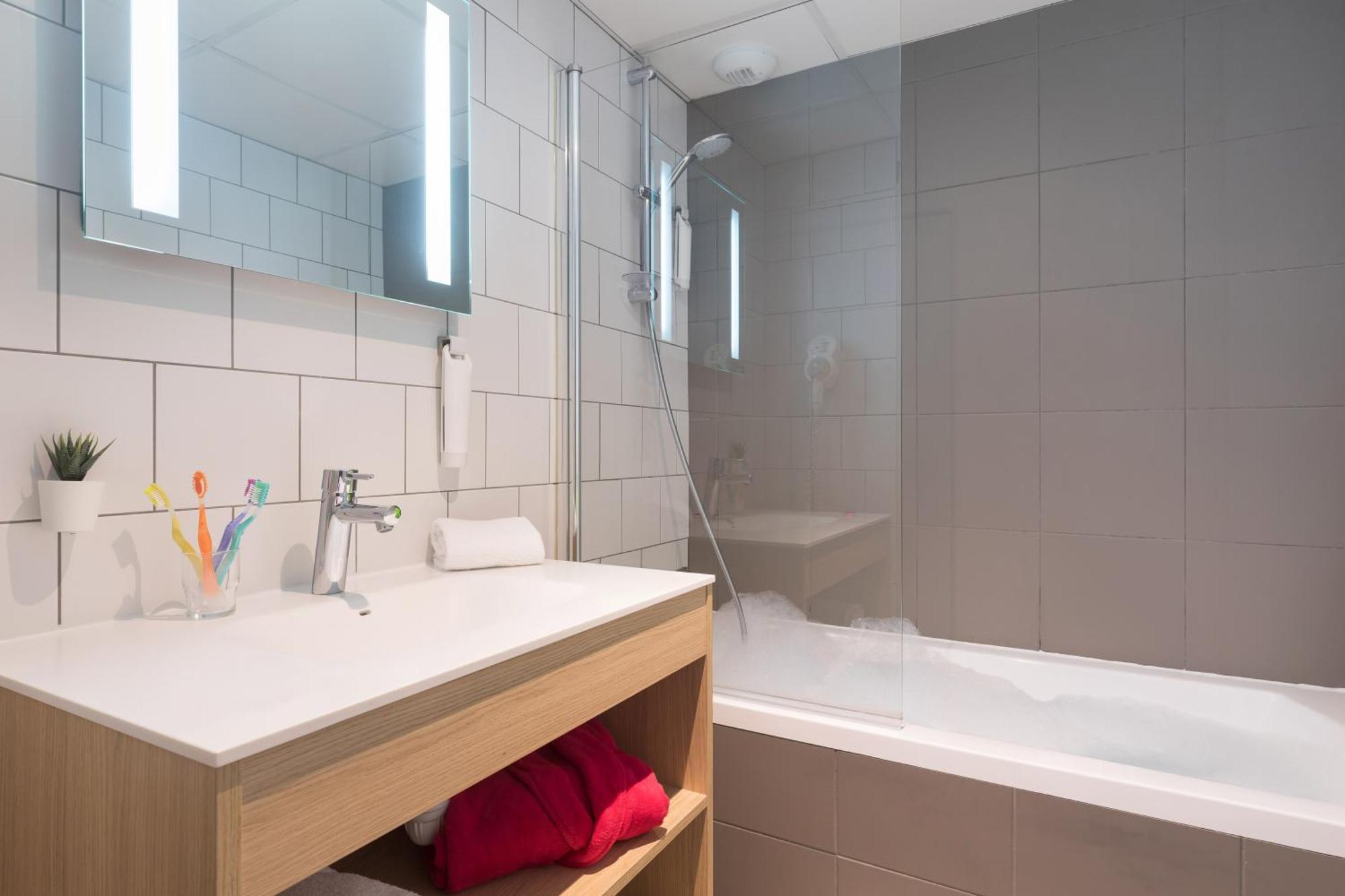 Hotel Matabi Toulouse Gare By Happyculture Kültér fotó